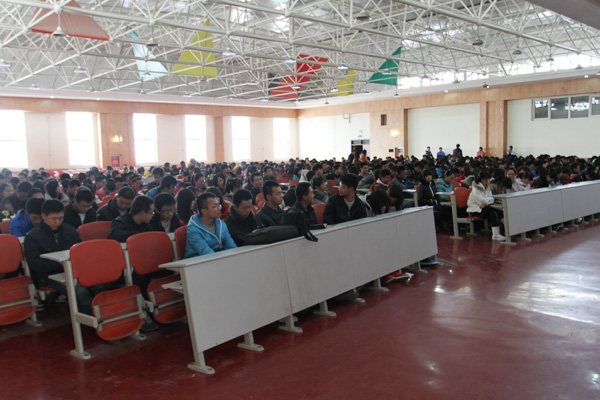 2012级新生入学教育系列讲座---心理委员培训 2012级新生入学教育系列讲座---心理委员培训