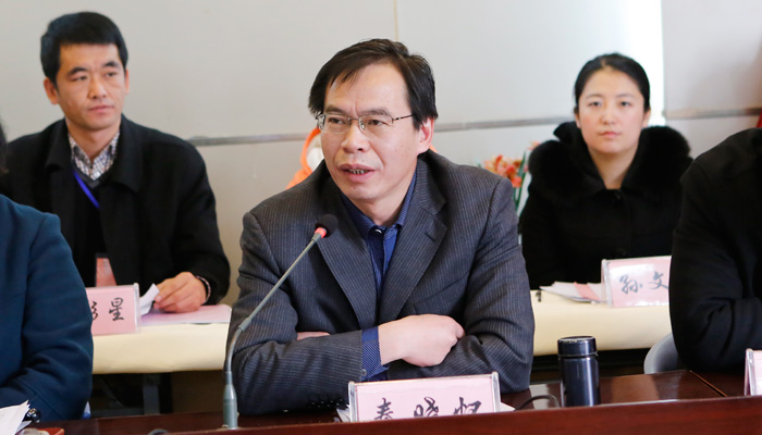 我们隆重召开第二届第一次教职工暨工会会员代表大会 我们隆重召开第二届第一次教职工暨工会会员代表大会
