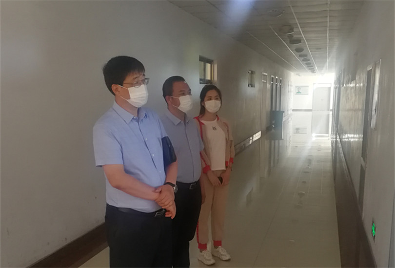 学院领导深入课堂检查指导学生返校复学工作 学院领导深入课堂检查指导学生返校复学工作