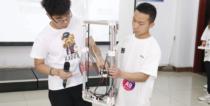 我们成功举办第七届创新创业挑战赛校级决赛 我们成功举办第七届创新创业挑战赛校级决赛