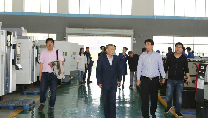 人民日报、中国科学报驻晋负责人到我们考察 人民日报、中国科学报驻晋负责人到我们考察