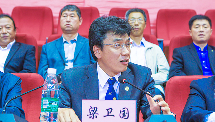 我们举行2018级新生开学典礼 我们举行2018级新生开学典礼