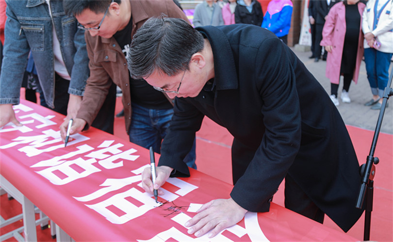 我们成功举办2019年宿舍文化月启动仪式