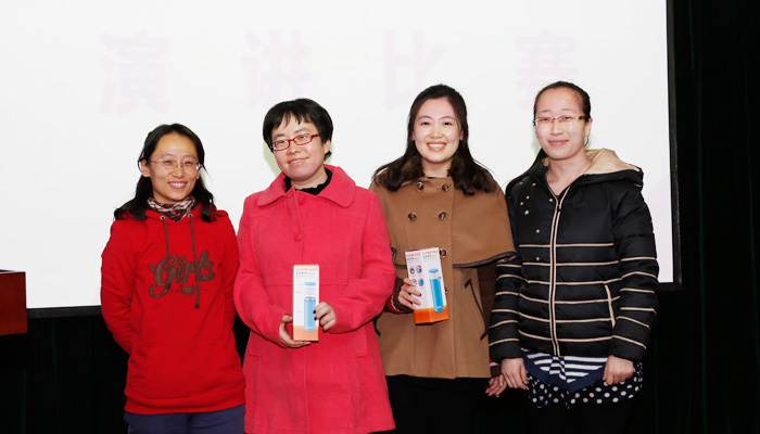 我们举办“巾帼建新功.共筑现代梦”女教职工演讲比赛 我们举办“巾帼建新功.共筑现代梦”女教职工演讲比赛