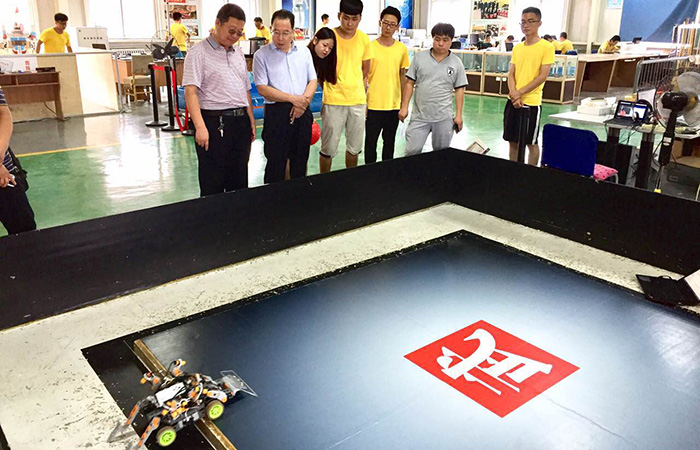 院领导亲切慰问我们暑期科技实践团队 院领导亲切慰问我们暑期科技实践团队