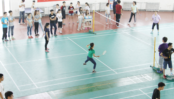 我们2015年阳光体育健身活动羽毛球比赛圆满落幕