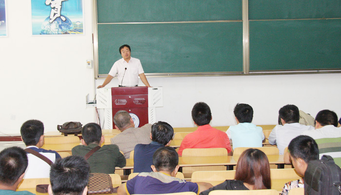 我们后勤部员工到明向校区学习参观 我们后勤部员工到明向校区学习参观