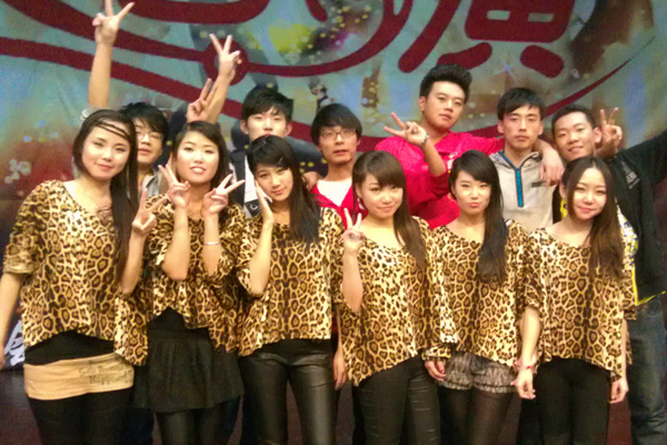 我们学子在太阳集团网tyc9728“2012年清泽年华文艺汇演”中荣获佳绩 我们学子在太阳集团网tyc9728“2012年清泽年华文艺汇演”中荣获佳绩