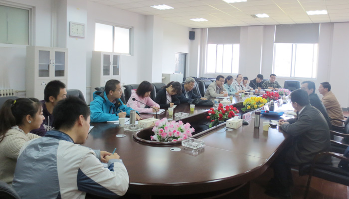 我们召开党的群众路线教育实践活动征求意见座谈会 我们召开党的群众路线教育实践活动征求意见座谈会