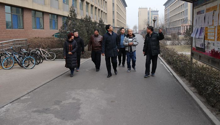 我们开展寒假前校园安全大检查 我们开展寒假前校园安全大检查