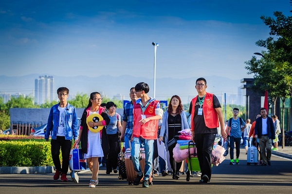 第十七学生党支部志愿服务迎新活动 第十七学生党支部志愿服务迎新活动