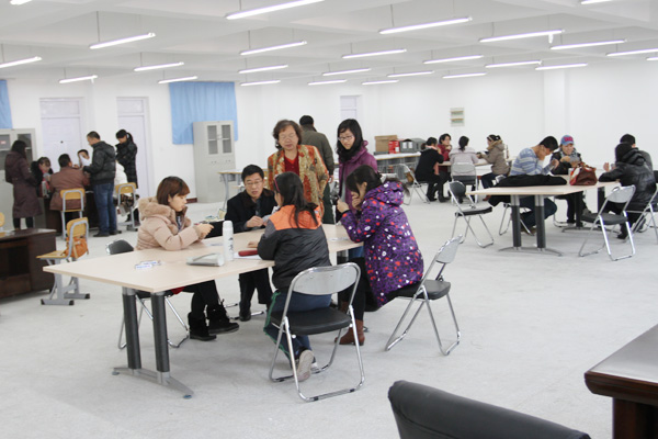 我们工会举办“双升级”扑克牌比赛 我们工会举办“双升级”扑克牌比赛