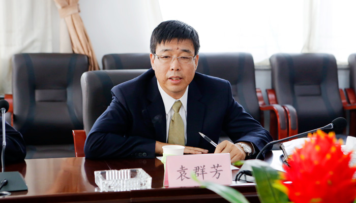 我们召开党委中心组(扩大)会议传达学习学校第二次党代会精神 我们召开党委中心组(扩大)会议传达学习学校第二次党代会精神
