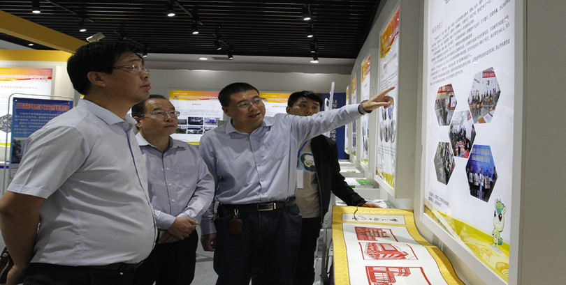 我们作为全省唯一受邀的独立学院参加2017年全国大众创业万众创新活动周山西分会场活动 我们作为全省唯一受邀的独立学院参加2017年全国大众创业万众创新活动周山西分会场活动