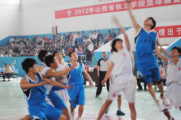 我们篮球队在2012年山西省独立学院学生篮球赛中取得优异成绩 我们篮球队在2012年山西省独立学院学生篮球赛中取得优异成绩