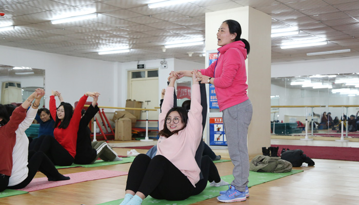 我们工会开展“三八”国际劳动妇女节系列主题庆祝活动 我们工会开展“三八”国际劳动妇女节系列主题庆祝活动
