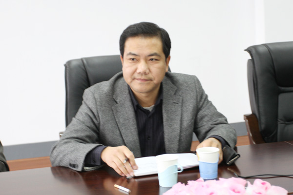 我们召开干部任免宣布大会 我们召开干部任免宣布大会