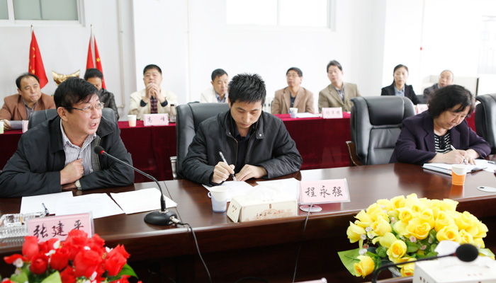 山西省学位办专家组对我们工业设计等七个专业申请列为学士学位授予专业工作进行检查指导 山西省学位办专家组对我们工业设计等七个专业申请列为学士学位授予专业工作进行检查指导