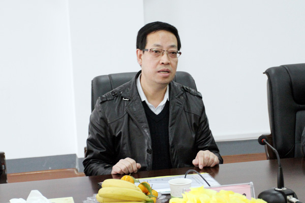 校综治工作领导组莅临我们检查指导 校综治工作领导组莅临我们检查指导