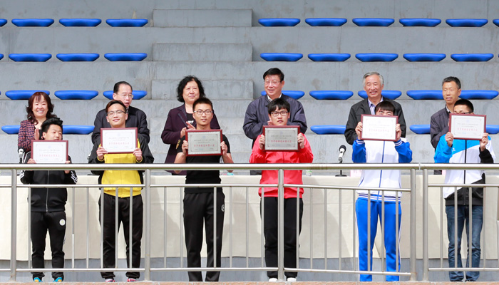 我们2016年师生田径运动会胜利闭幕 我们2016年师生田径运动会胜利闭幕