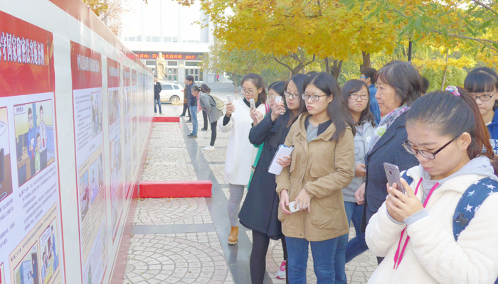 我们开展《反间谍法》、《中华人民共和国保守国家秘密法实施条例》宣传活动 我们开展《反间谍法》、《中华人民共和国保守国家秘密法实施条例》宣传活动