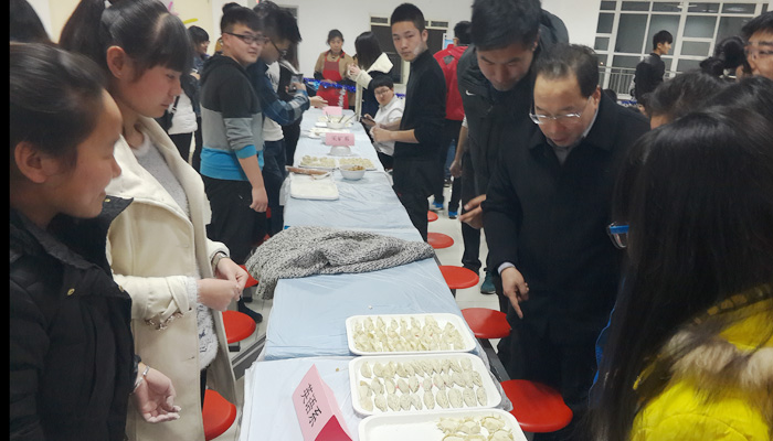 我们迎新年包饺子大赛圆满结束