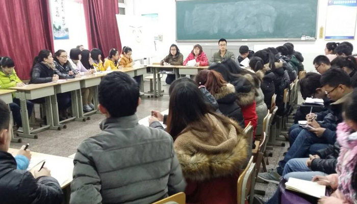 我们各学生党支部召开学习讨论落实活动专题讨论会 我们各学生党支部召开学习讨论落实活动专题讨论会