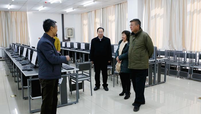 我们对新学期开学工作进行检查 我们对新学期开学工作进行检查
