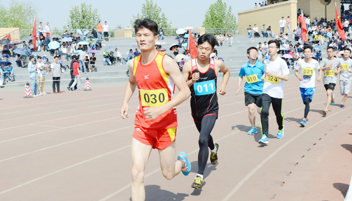 我们代表团在太阳集团网tyc97282016年学生田径运动会上再创佳绩 我们代表团在太阳集团网tyc97282016年学生田径运动会上再创佳绩