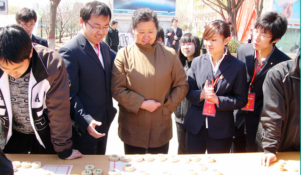 我们举办第二届“现代风华”校园文化节