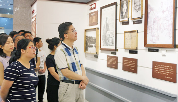我们开展“不忘初心 牢记使命”主题教育 我们开展“不忘初心 牢记使命”主题教育