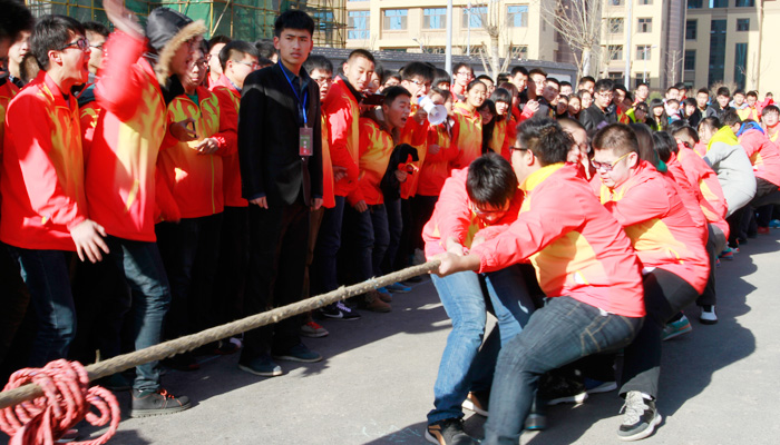 我们第九届纪念“一二•九运动”主题拔河比赛圆满落幕 我们第九届纪念“一二•九运动”主题拔河比赛圆满落幕