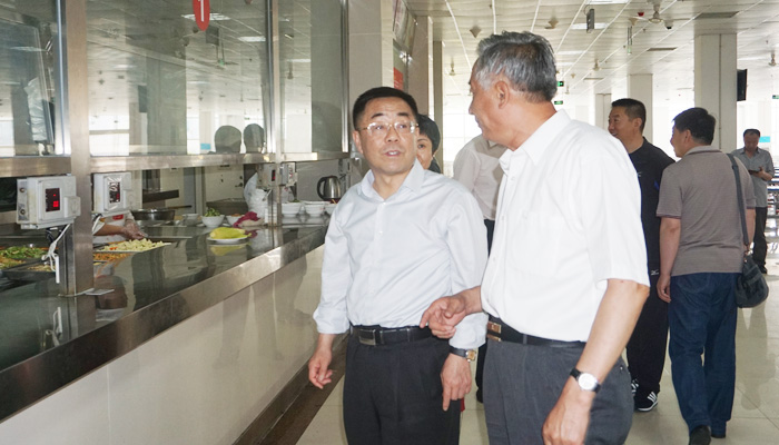 省食药局领导莅临我们孝义校区专项检查指导工作