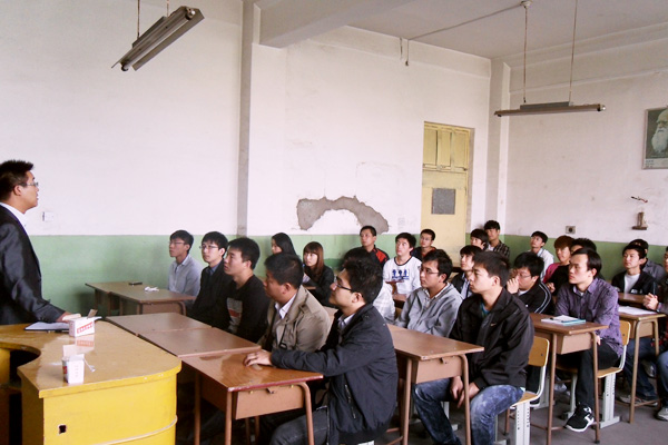 我们虎峪校区召开学生组织部级干部见面会 我们虎峪校区召开学生组织部级干部见面会