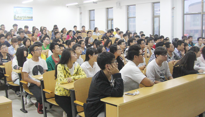 第十七学生党支部召开“三严三实”专题学习会 第十七学生党支部召开“三严三实”专题学习会