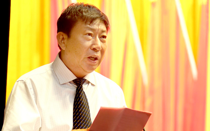 我们隆重举行2014届毕业生毕业典礼暨学位授予大会 我们隆重举行2014届毕业生毕业典礼暨学位授予大会