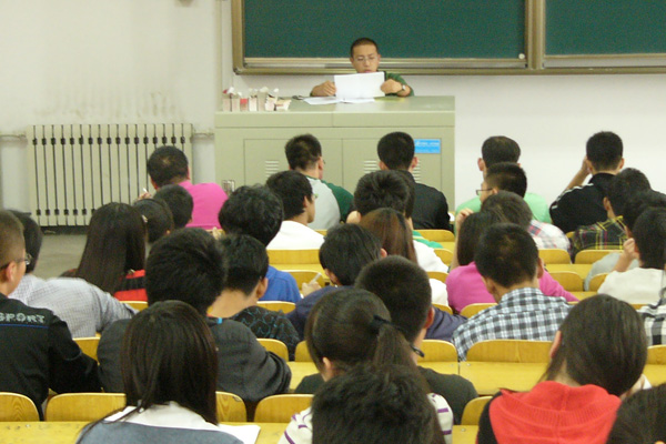 我们召开2011迎新志愿者培训动员大会 我们召开2011迎新志愿者培训动员大会