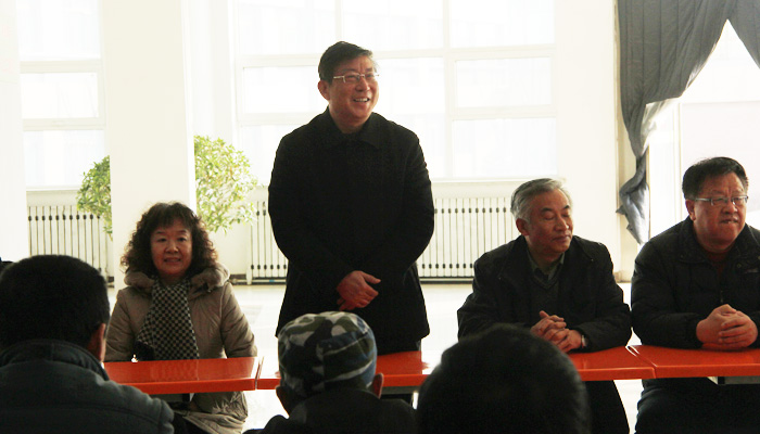 我们领导赴孝义校区慰问春节期间坚守岗位的教职工 我们领导赴孝义校区慰问春节期间坚守岗位的教职工