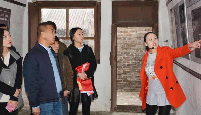 现代教务党支部开展“红色之旅”主题活动 现代教务党支部开展“红色之旅”主题活动