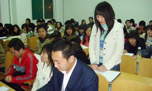 国贸市营学生党支部召开党员发展大会 国贸市营学生党支部召开党员发展大会
