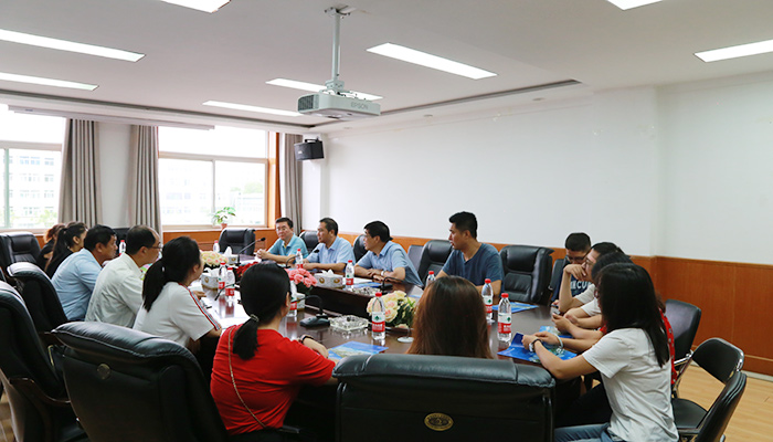 我们院长签发2019年本科录取通知书 我们院长签发2019年本科录取通知书