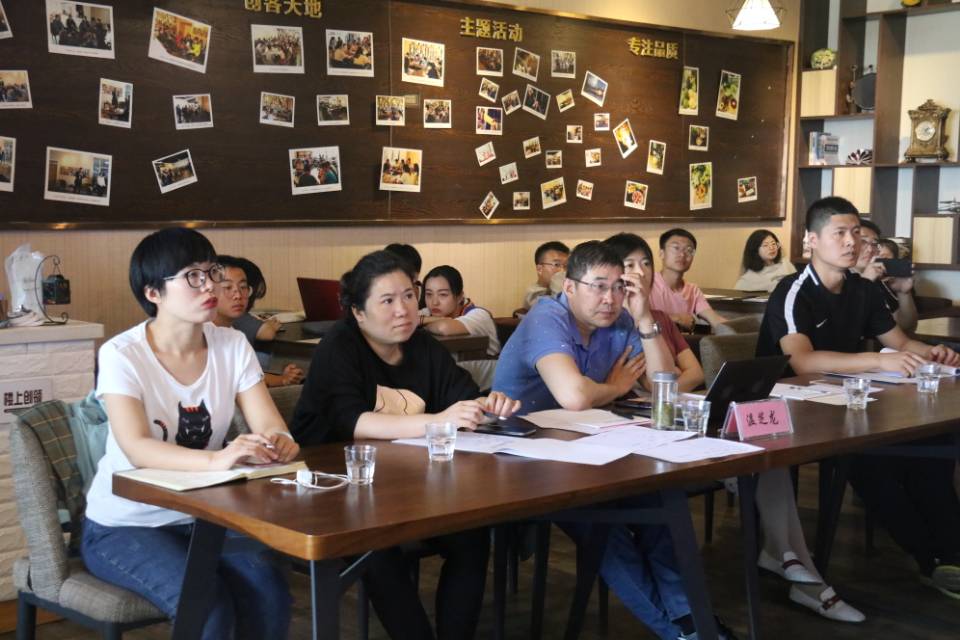 第九届全国大学生电子商务“创新、创意及创业”校级决赛赛前指导圆满结束 第九届全国大学生电子商务“创新、创意及创业”校级决赛赛前指导圆满结束