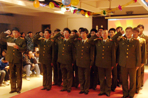 我们国旗护卫队举行三周年队庆晚会 我们国旗护卫队举行三周年队庆晚会