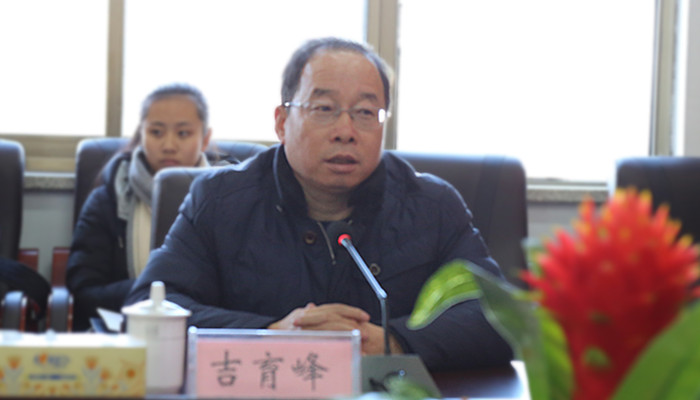 我们举行“小桔灯”爱心助学资助仪式 我们举行“小桔灯”爱心助学资助仪式