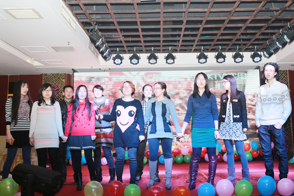 我们2013年教职工新年联欢会隆重举行 我们2013年教职工新年联欢会隆重举行
