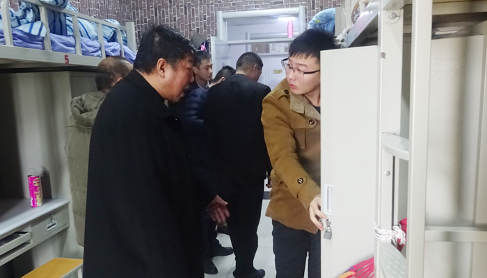 院保卫部、后勤保障部、公寓管理服务中心联合开展学生宿舍用电专项检查活动 院保卫部、后勤保障部、公寓管理服务中心联合开展学生宿舍用电专项检查活动