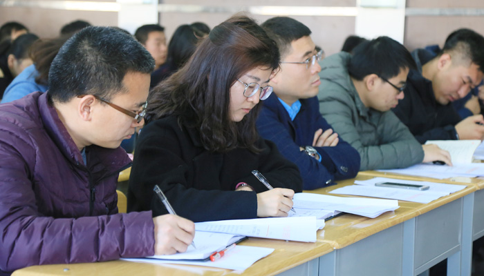 我们召开高校“百千万”师生面对面行动启动仪式暨党的十九大精神宣讲工作部署会 我们召开高校“百千万”师生面对面行动启动仪式暨党的十九大精神宣讲工作部署会