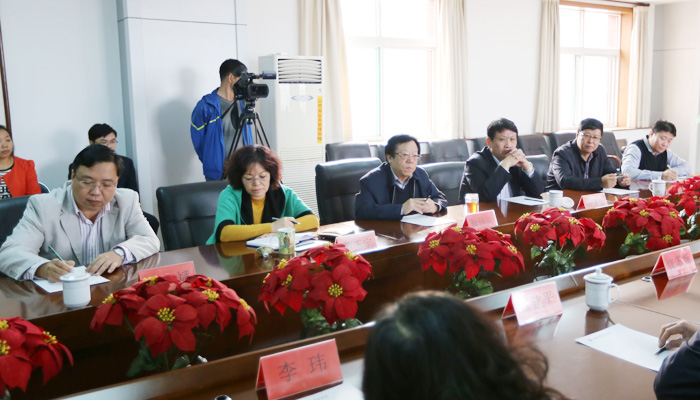院领导一行到山西大学商务学院等独立学院进行调研 院领导一行到山西大学商务学院等独立学院进行调研