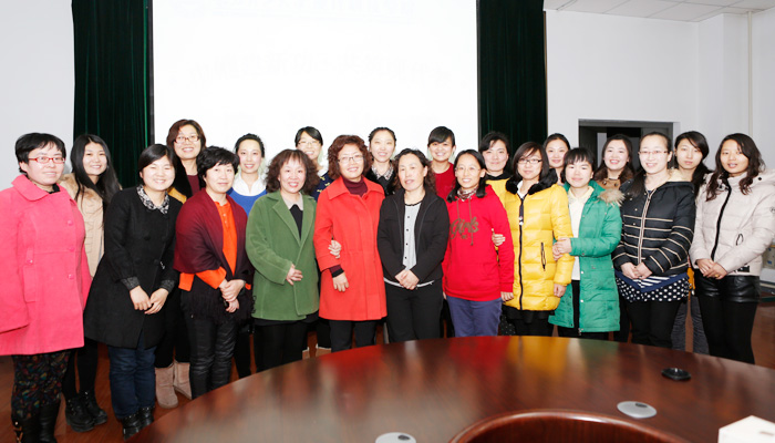 我们举办“巾帼建新功.共筑现代梦”女教职工演讲比赛 我们举办“巾帼建新功.共筑现代梦”女教职工演讲比赛