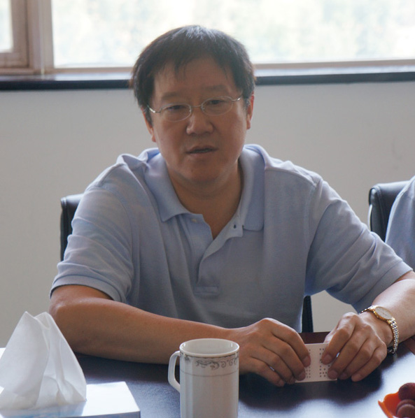 吕明副校长一行五人慰问我们暑期实践队员 吕明副校长一行五人慰问我们暑期实践队员